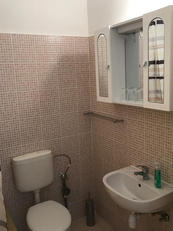 Апартаменти Eva Apartman Мішкольц Екстер'єр фото